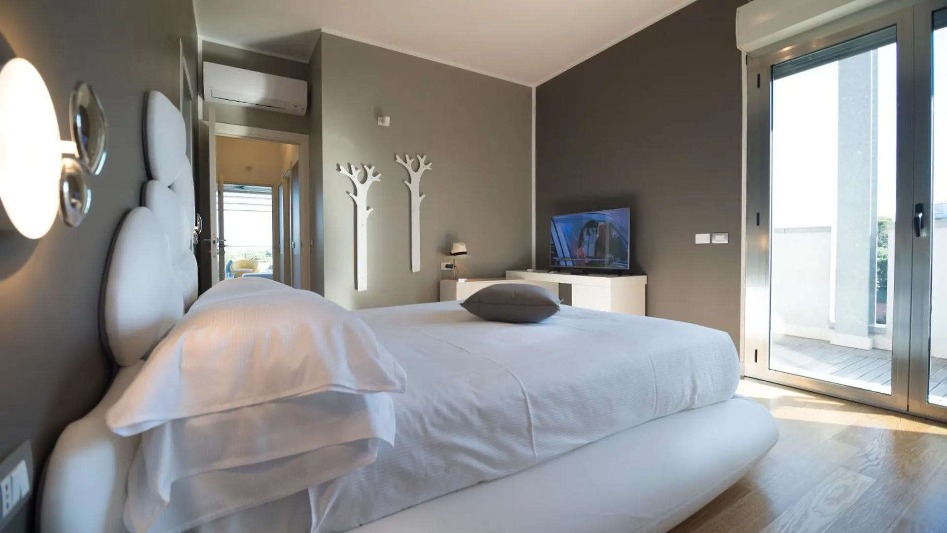 The One Hotel - Designed For Adults - Pet Lovers Riccione Itália