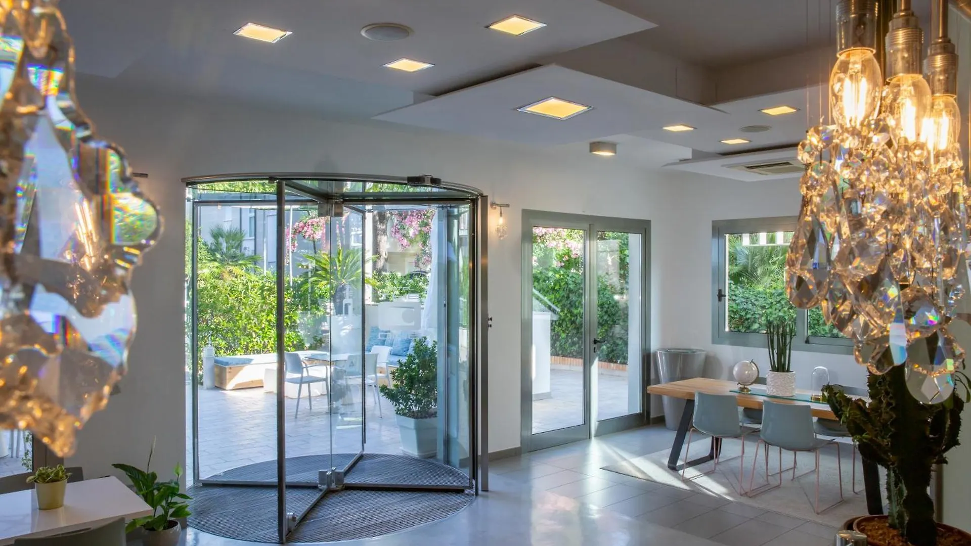 The One Hotel - Designed For Adults - Pet Lovers Riccione