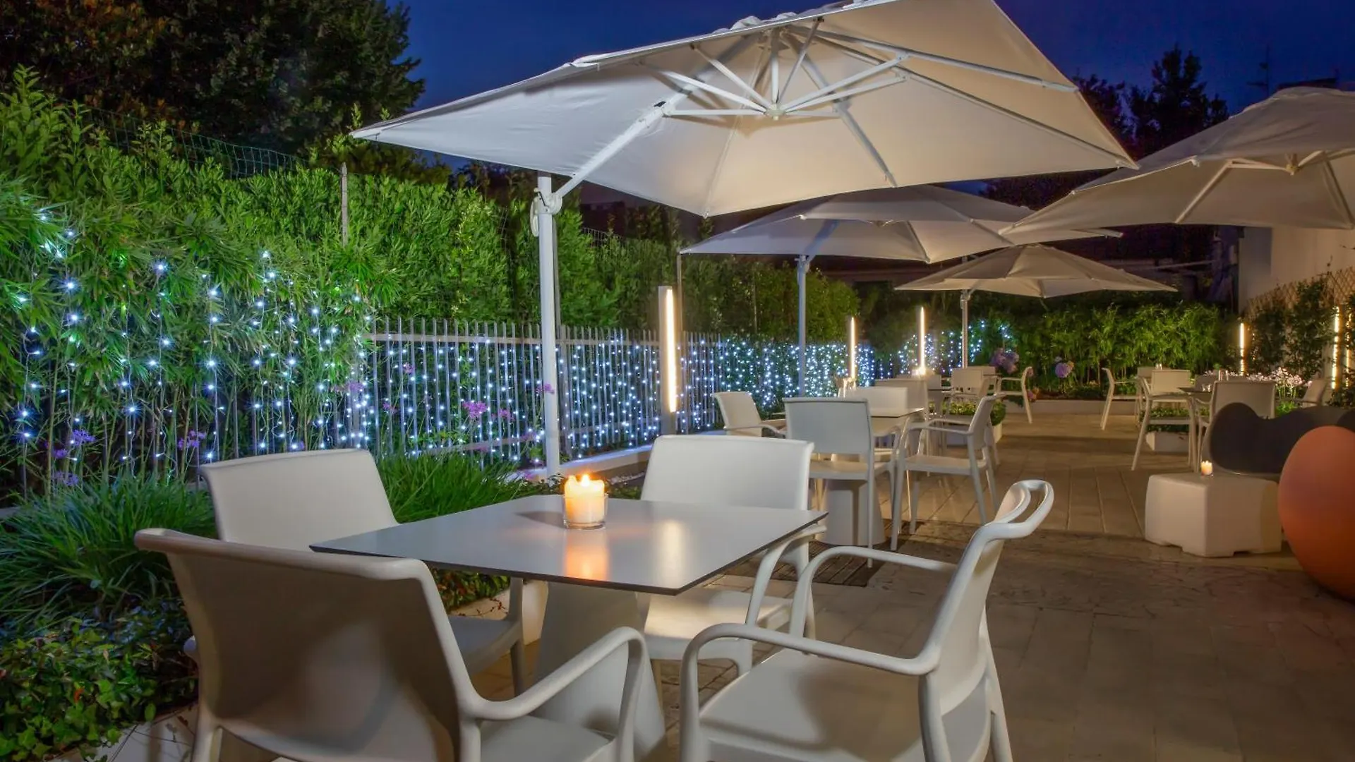 The One Hotel - Designed For Adults - Pet Lovers Riccione