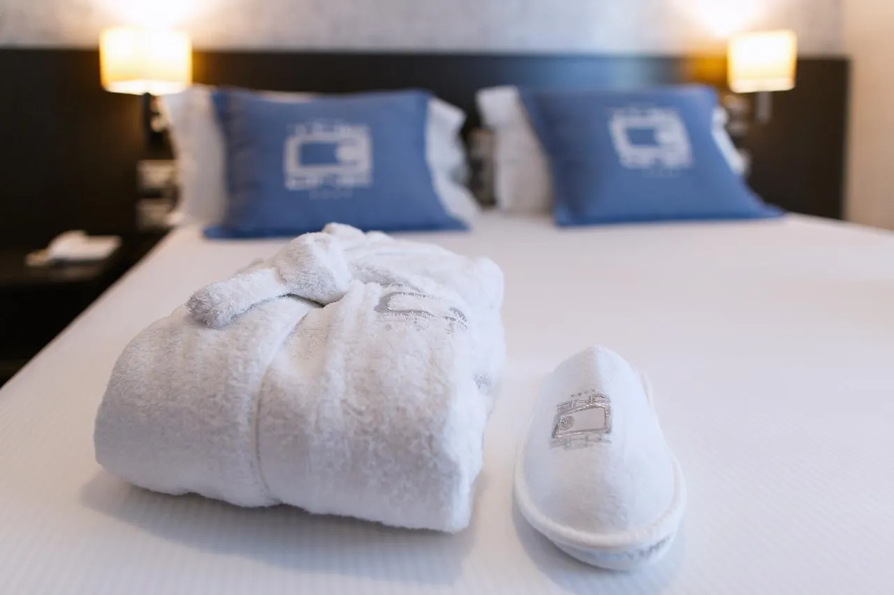 The One Hotel - Designed For Adults - Pet Lovers Riccione 4*,